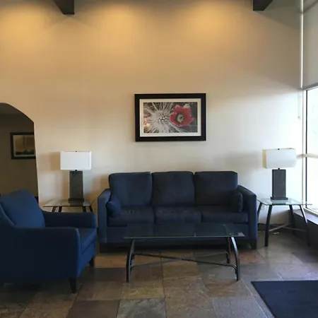 Ramada By Wyndham Tempe Near Asu-2